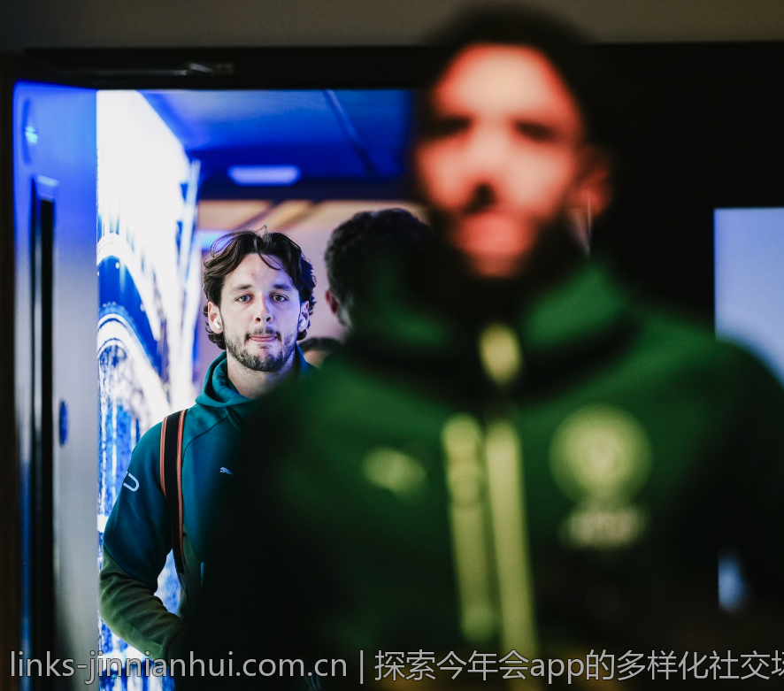 探索今年会app的多样化社交场景